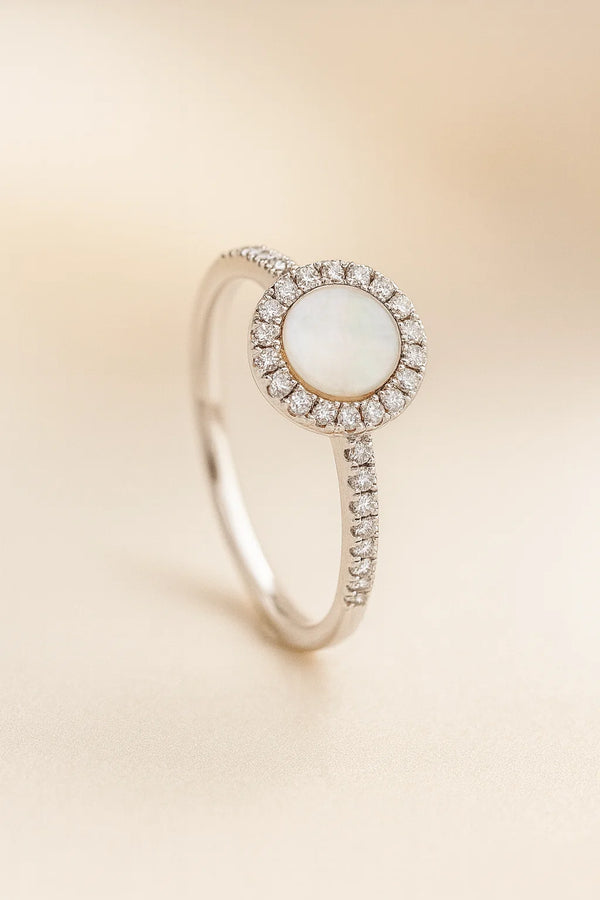 Anillo de perla con halo en oro amarillo, vista 2