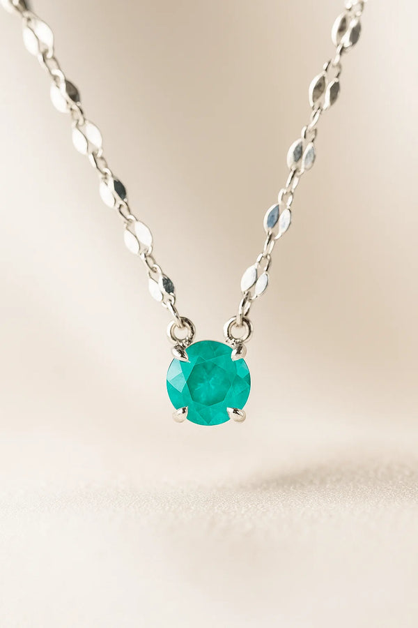 Collar con piedra paraiba en cadena espejo de oro