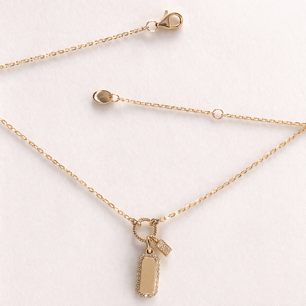 Collar de diamantes en línea moderna en oro