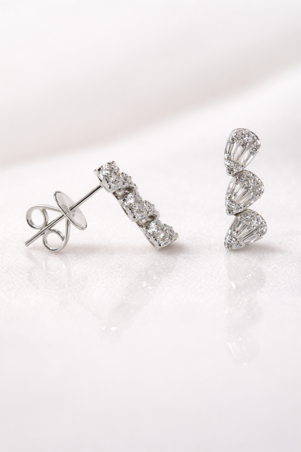 Aretes de gotas con diamante en oro
