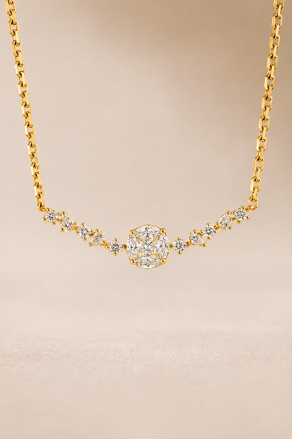 Collar de diamantes de cortes mixtos en oro