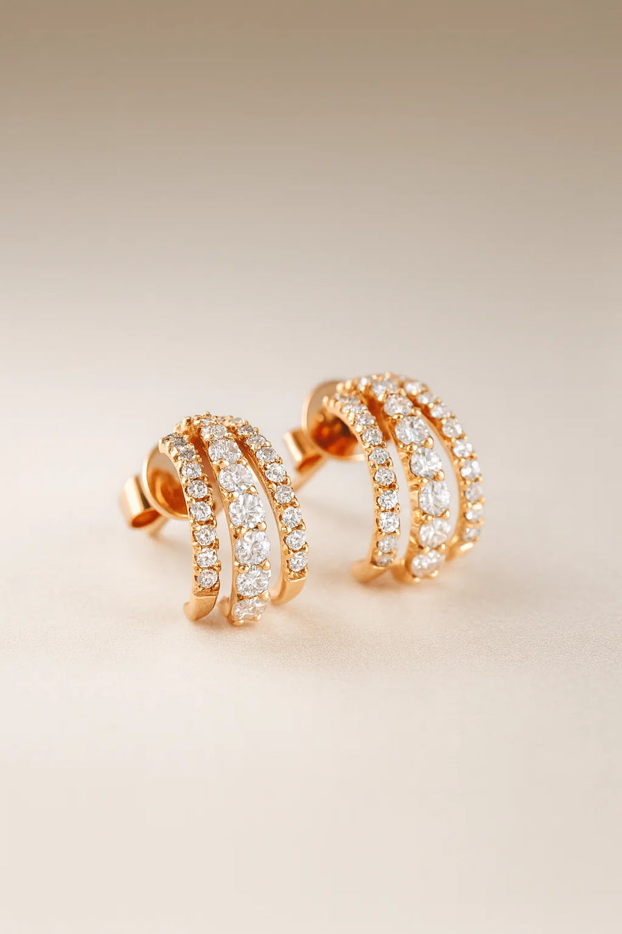 Aretes trío de diamantes en oro